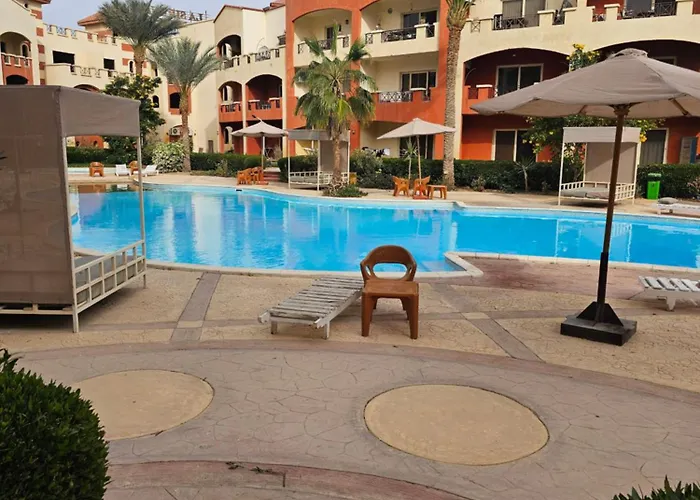 Apartment Ground Floor Pool View *