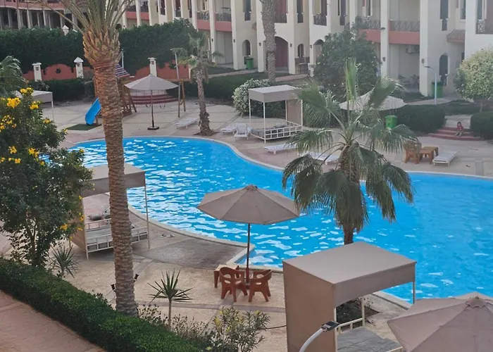 Ground Floor Pool View Apartment *