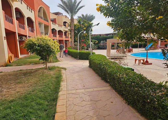 Apartment Ground Floor Pool View *